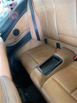 بی ئێم دەبڵیو 4 سیریەس